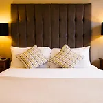 Prince Of Wales - Townhouse