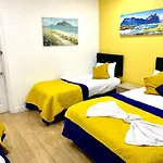 London 2 Bedroom Apartment, Kitchen, Reception&Private Garden