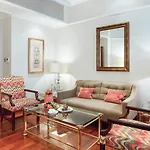 St. James\' Court, A Taj Hotel, London