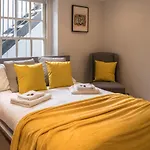 Camden Luxury Flat With Private Patio