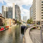Convenient Urban Pad In Paddington