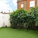 Battersea Boutique Townhouse