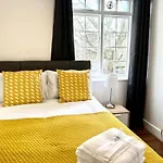 London Kennington / Oval Apartments