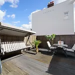 Kensington Nest Serviced Town House