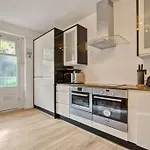 Charming Apartment Earls Court
