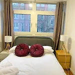 Flat 4, Kingsbury House