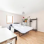Lovely Studio In Tower Hill, Fantastic Location