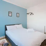 Stratford Cosy Rooms - 37