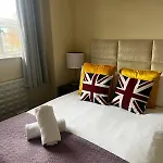Stockwell Apartment- Ground Floor