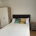 2Bed Spacious Apartment - 15Min To Canary Wharf O2 Excel Central London