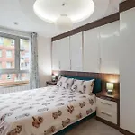 5-Star Kings Cross Home With Gym - Central London