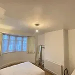 Twin Tranquility- Room In Leyton