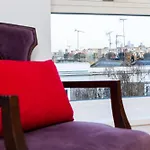 Immense Gorgeous 2Br Wbalcony & Office In Chelsea
