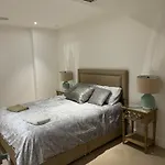 2 Bed 2 Bath - Amazing Views Of London And River Thames