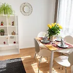 O2 And Excel - Spacious 1 Bedroom Apt Canning Town - Perfect For Business Extended Stays