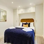 Hybrid Resi - London, Fulham Near Chelsea And Putney