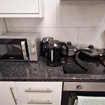 2 Bed Apartment, Near Canary Wharf, O2, Excel, Airport