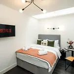 Notting Hill Studios By Sleepy