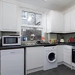 Guestready - Soberbo Moderno Com Jardim Em Kilburn