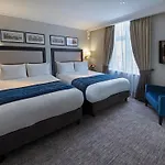 Wellington Hotel by Blue Orchid