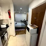 Lovely Hyde Park Studio Flat