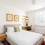 Spacious Apartment near Portobello Road