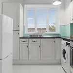 3 Bed Hackney Flat, 15 Minutes From Clissold Park