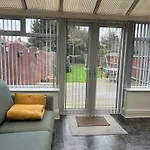 Cozy 3 Bed Near Greenwich Fast Wifi & Free Parking