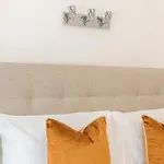 2 Min Walk Earls Court Station - Luxury 2 Bedroom Flat