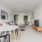 Londwell, Knightsbridge Luxury Balcony Penthouse