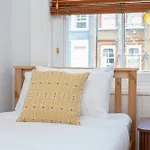 Beautiful Comfy 2 Bdr Apt With Balcony, Chelsea