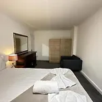 Beautiful Family Apartment Edgware Road
