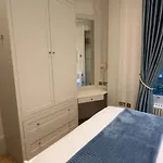 Luxury Garden View Flat - Kensington