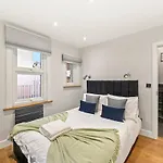 Stylish Apartment In Central London Private Roof Terrace