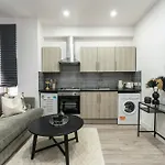 Flat Near By Kensington Olympia Exhibition-2 Bedroom