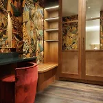 The Trafalgar St. James, London Curio Collection By Hilton