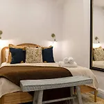 Madestays Premium Hyde Park Townhouse