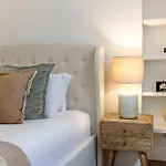 Madestays Premium Hyde Park Townhouse