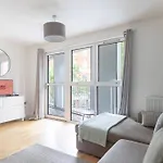 Guestready - Modern Home In London With A Balcony