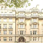 Family-Friendly Apartment In London 7 People