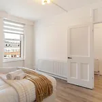 Trendy Central London Gem Next Victoria Station