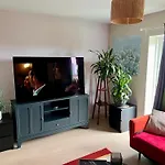 Cosy One Bedroom Apartment 5 Min Walk To Abba Voyage Venue London Stadium