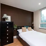 Compact Flat With A River View Close To Big Ben