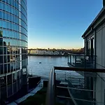 Compact Flat With A River View Close To Big Ben