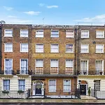 Stylish London Basement Flat With Patio Near Edgware Road & 6Mins Walk To Marble Arch Station