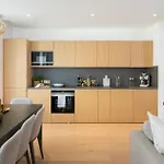 Kings Cross - Luxury 3 Bed Apartment, Private Balcony
