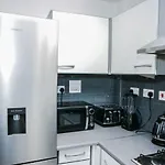 Riverside 2 Bed Apartment