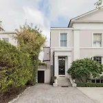 Shooters Hill Aparts