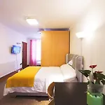 Flat 1 At 6 Taunton Mews