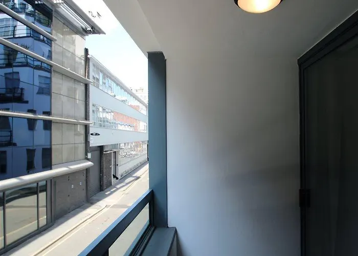 Saffron Hill By Squa.Re Apartments